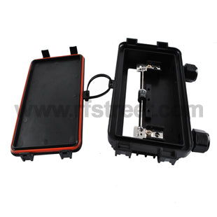 PV-Solar-Junction-Box-for-Low-power-PV-module-60-70watt-solar-panel-2rails_PV-2128-JB030-2_PT00