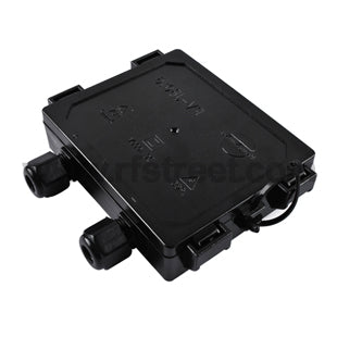Solar-Junction-Box-for-Lowpower-PV-module-50-70W-Solar-panel_PV-2117-JB016-2_PT00