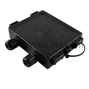 Solar-Junction-Box-for-Lowpower-PV-module-80-110W-Solar-panel_PV-2119-JB016-3_PT01